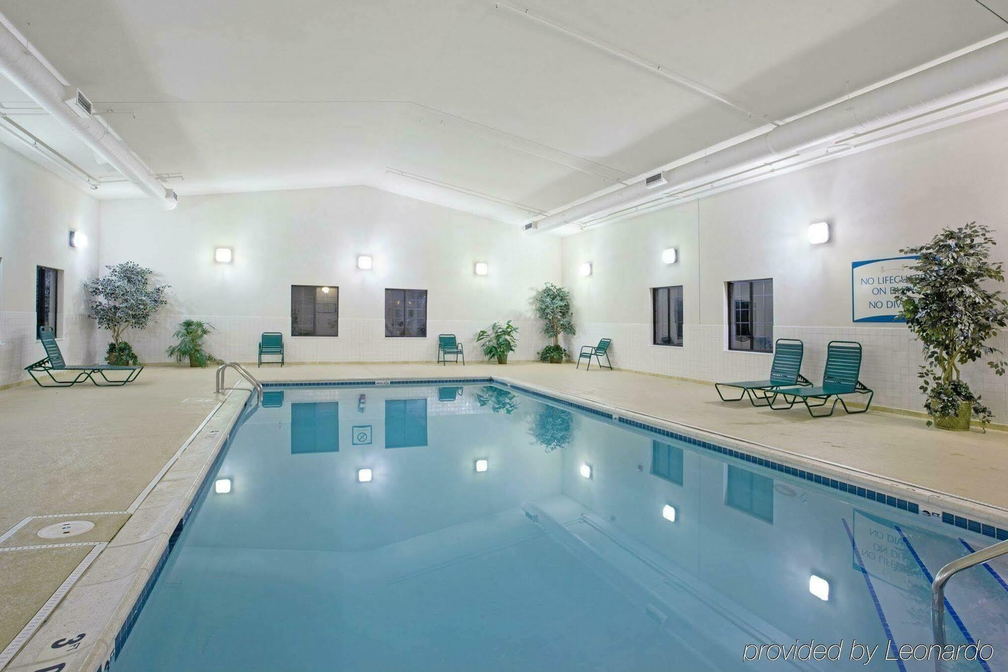 Staybridge Suites Lincolnshire By Ihg Einrichtungen foto
